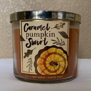 Bath & Body Works Caramel Pumpkin Swirl Candle